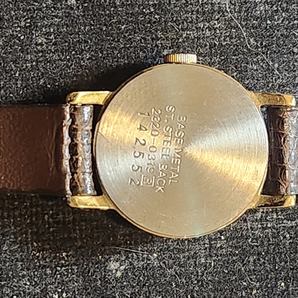 Vintage Y2K Seiko womens watch - Picture 6 of 6